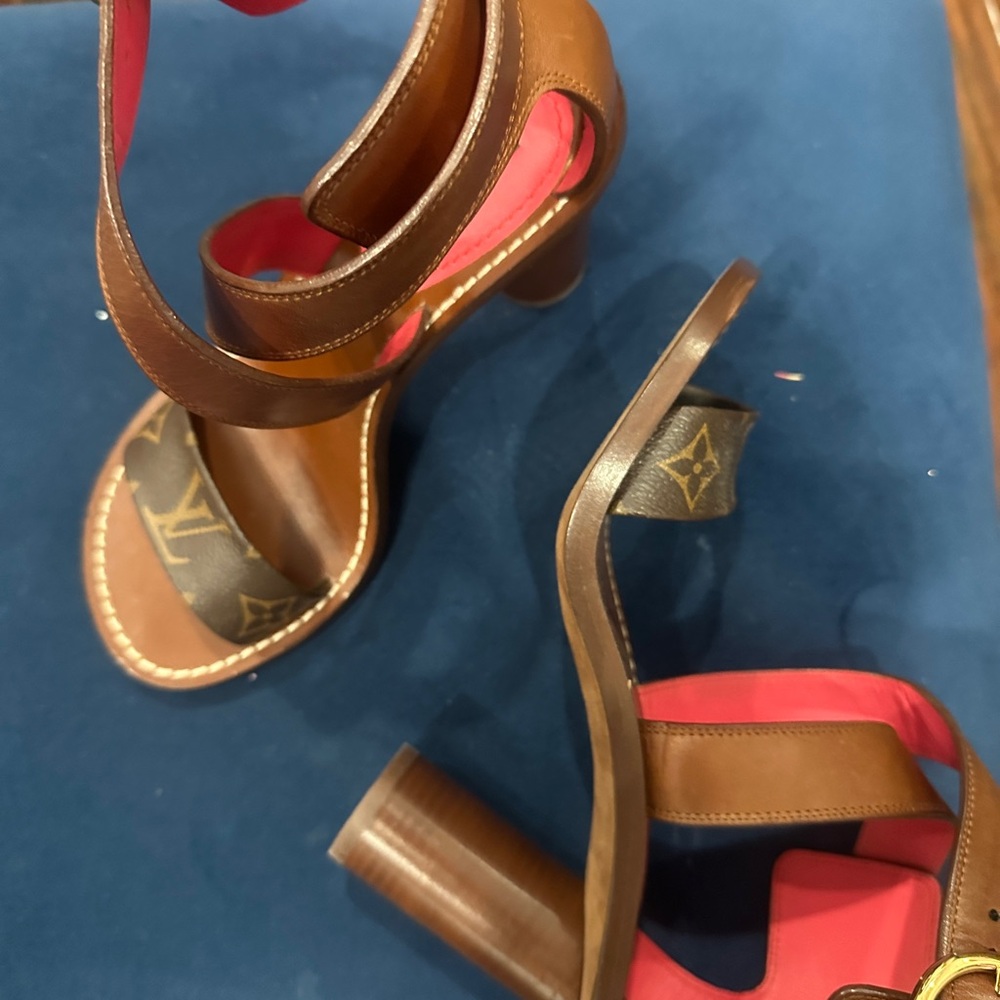 Louis Vuitton Brown and Pink Heels with Distinctive Design - Picture 3 of 8